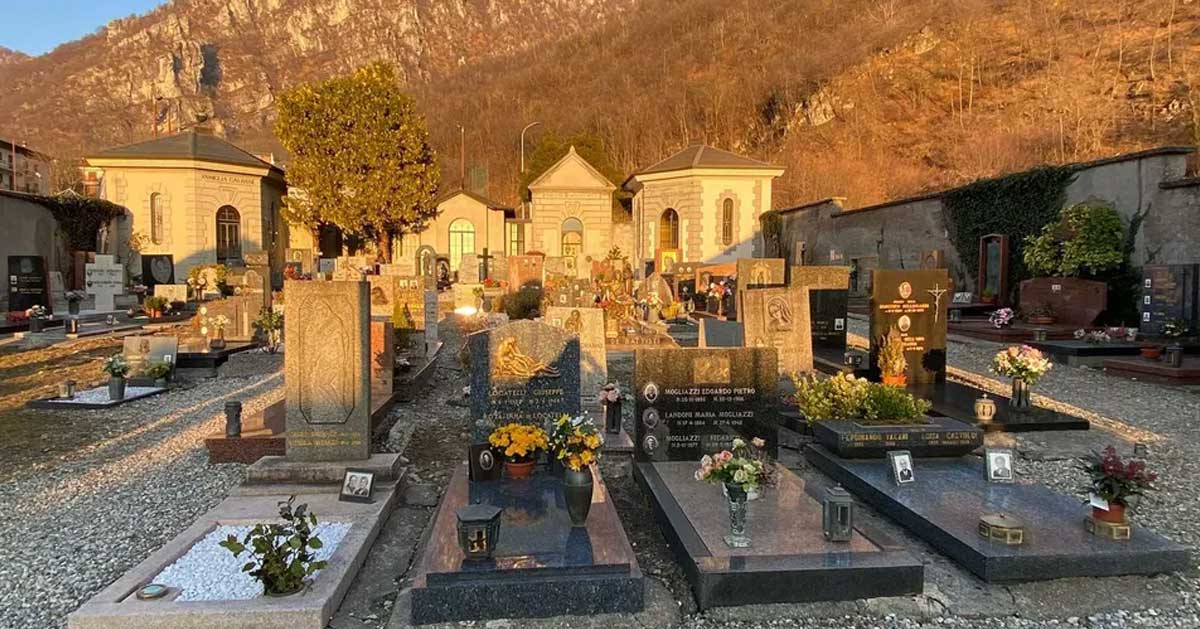 Cani e gatti nel cimitero? A Ballabio si può.