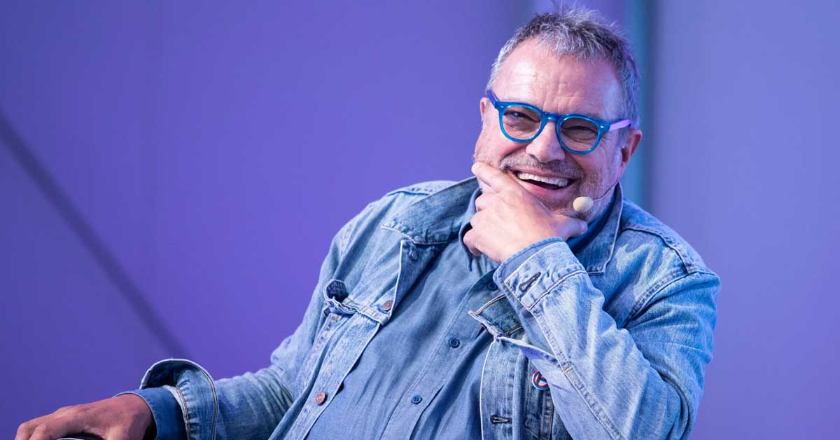 Addio a Oliviero Toscani: il genio provocatore della fotografia.