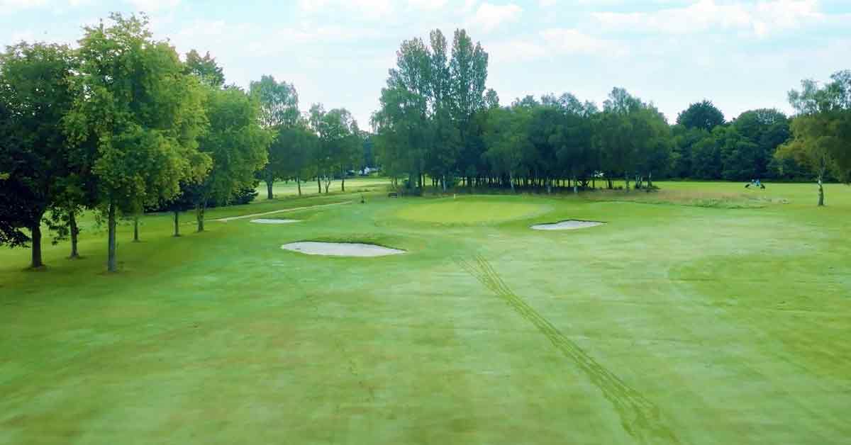 Bracknell Forest: l’area pitch and putt del Golf Complex diventa un cimitero.