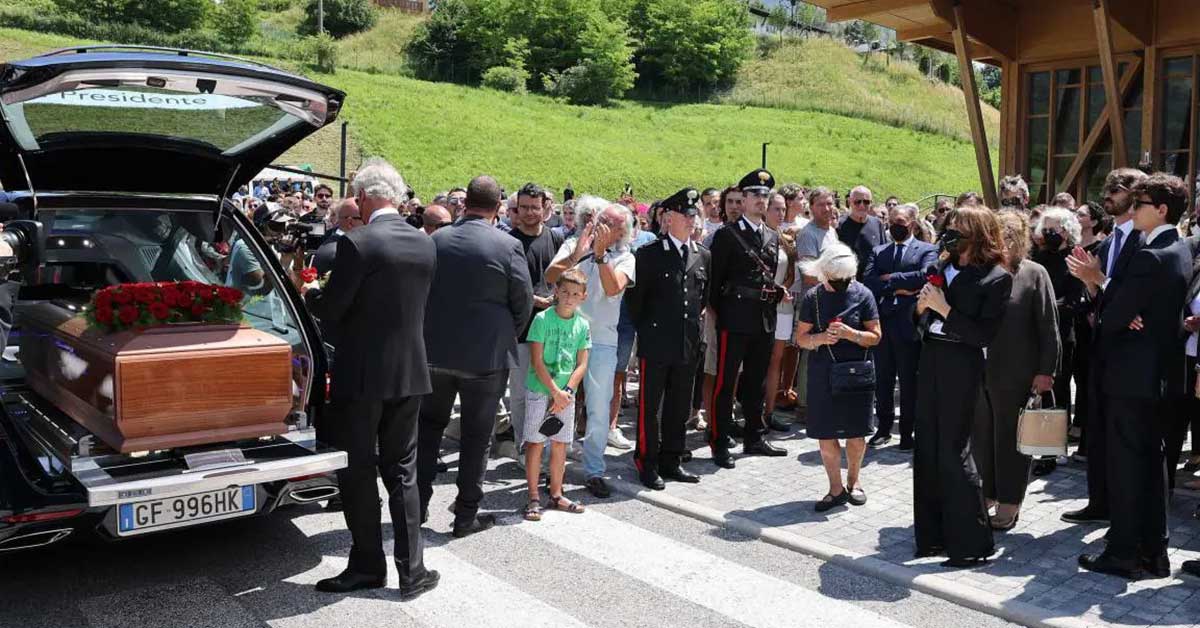 Leonardo Del Vecchio: un addio collettivo a un imprenditore straordinario.